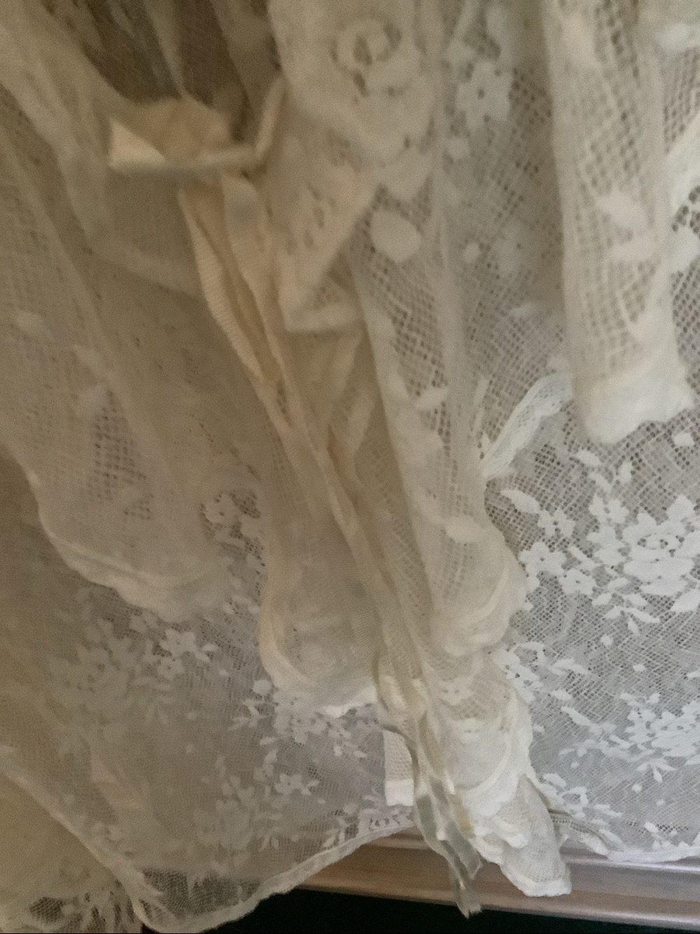 Spell labyrinth Ivory Lace Ruffle V-Neck Blouse xl - Picture 8 of 15